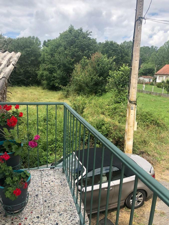 Casita Junto Al Rio En Un Entorno Natural Монфорте де Лемос Екстериор снимка